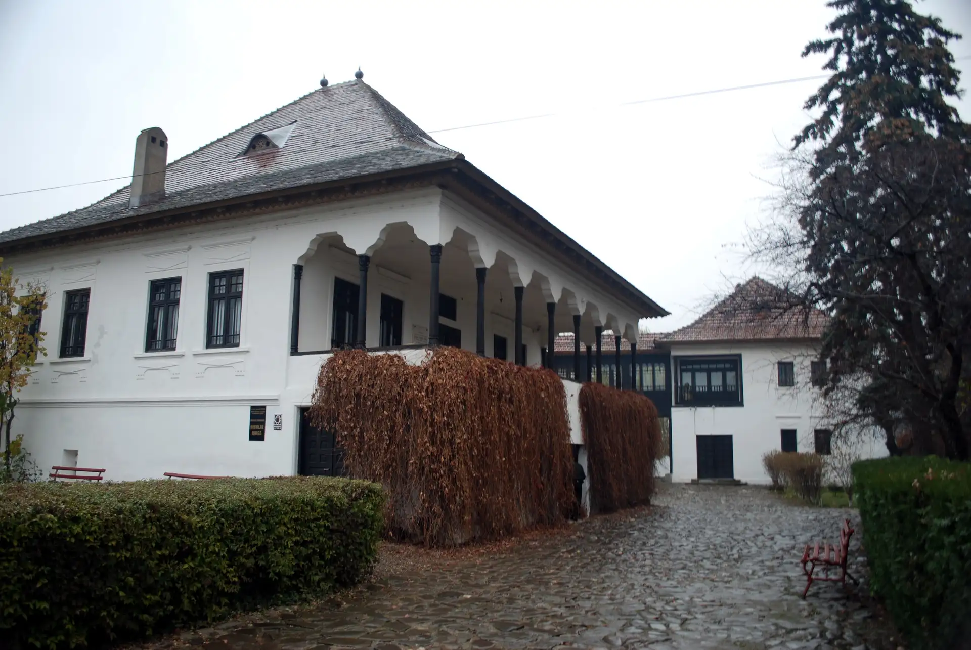 Vălenii de Munte image