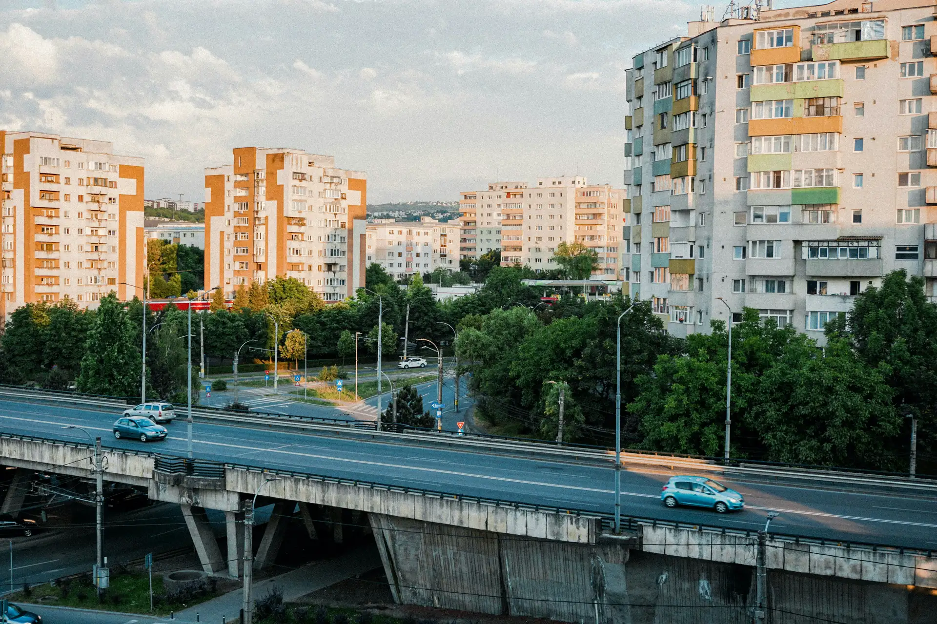 Ploiești image