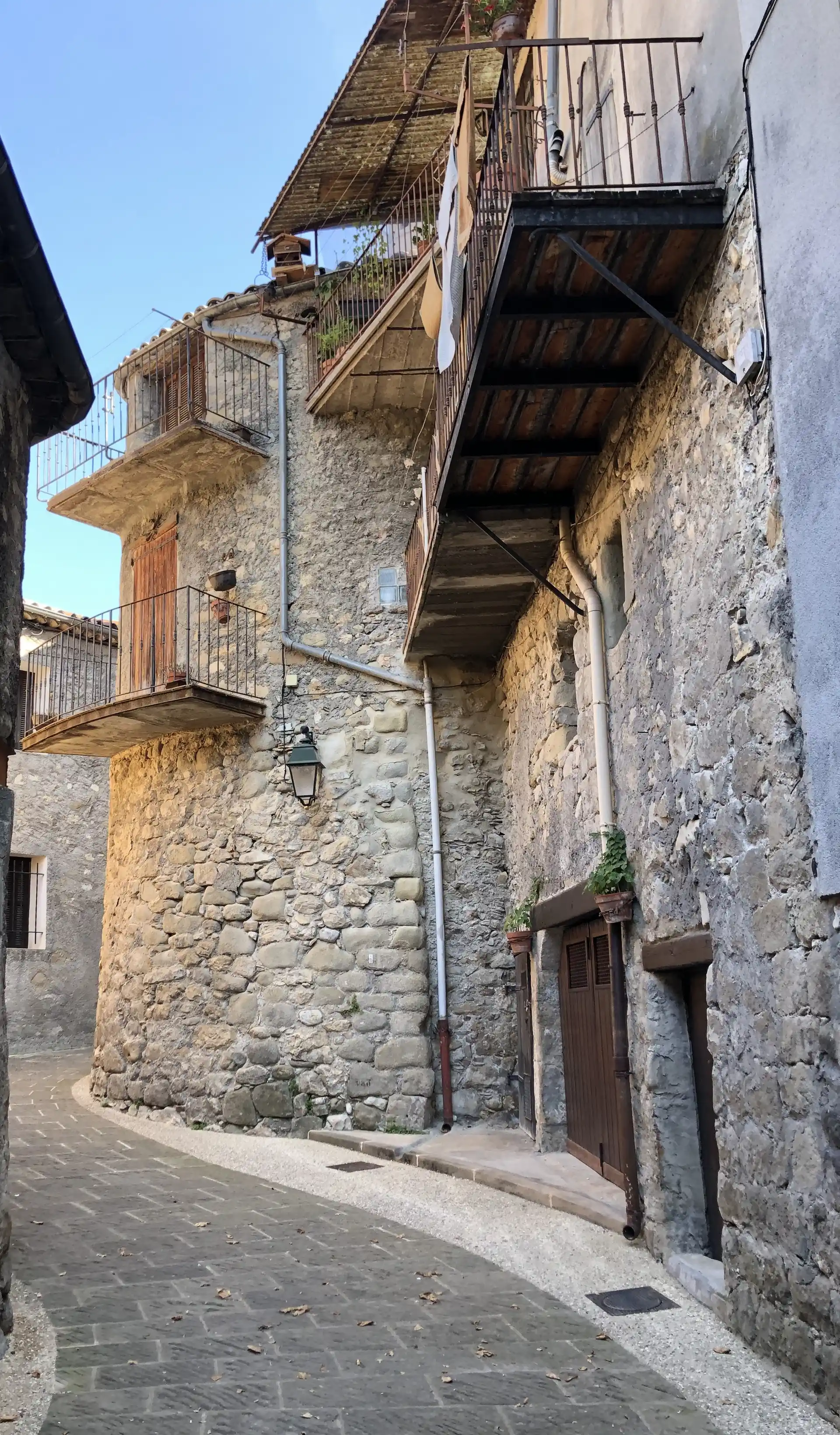 Annot - De grès et de légendes image 1