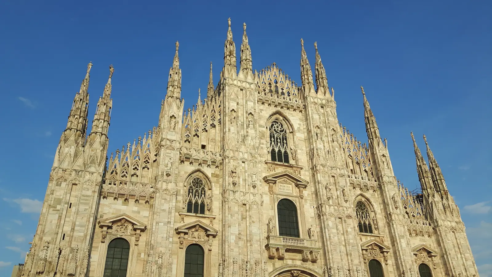 Fantastic Milan: The Unicorn Catcher cover