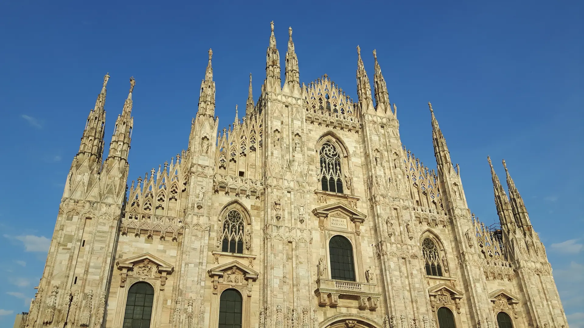 Fantastic Milan: The Unicorn Catcher