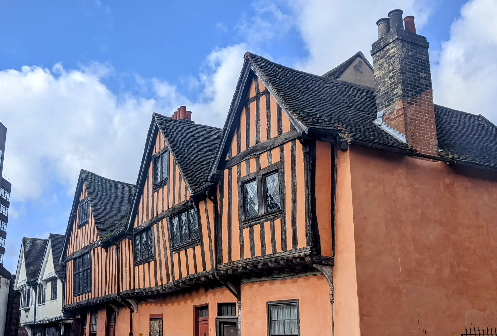 A Walk Through Tudor Ipswich: Wool Merchant’s Journey Walking Tour & Escape Game