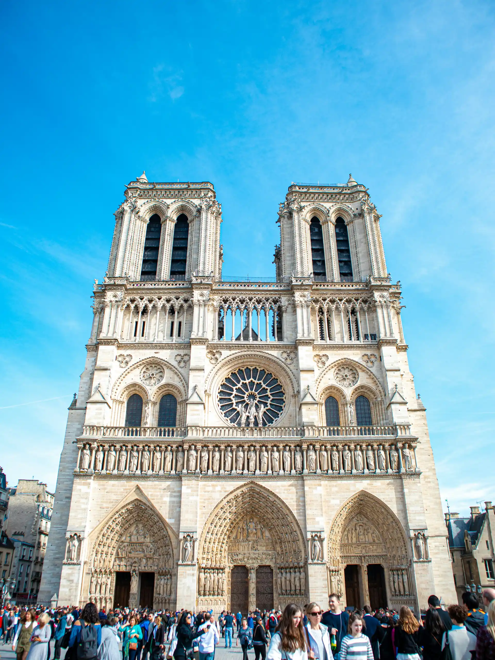 Notre-Dame: The Last Secret of Paris, Bild 1
