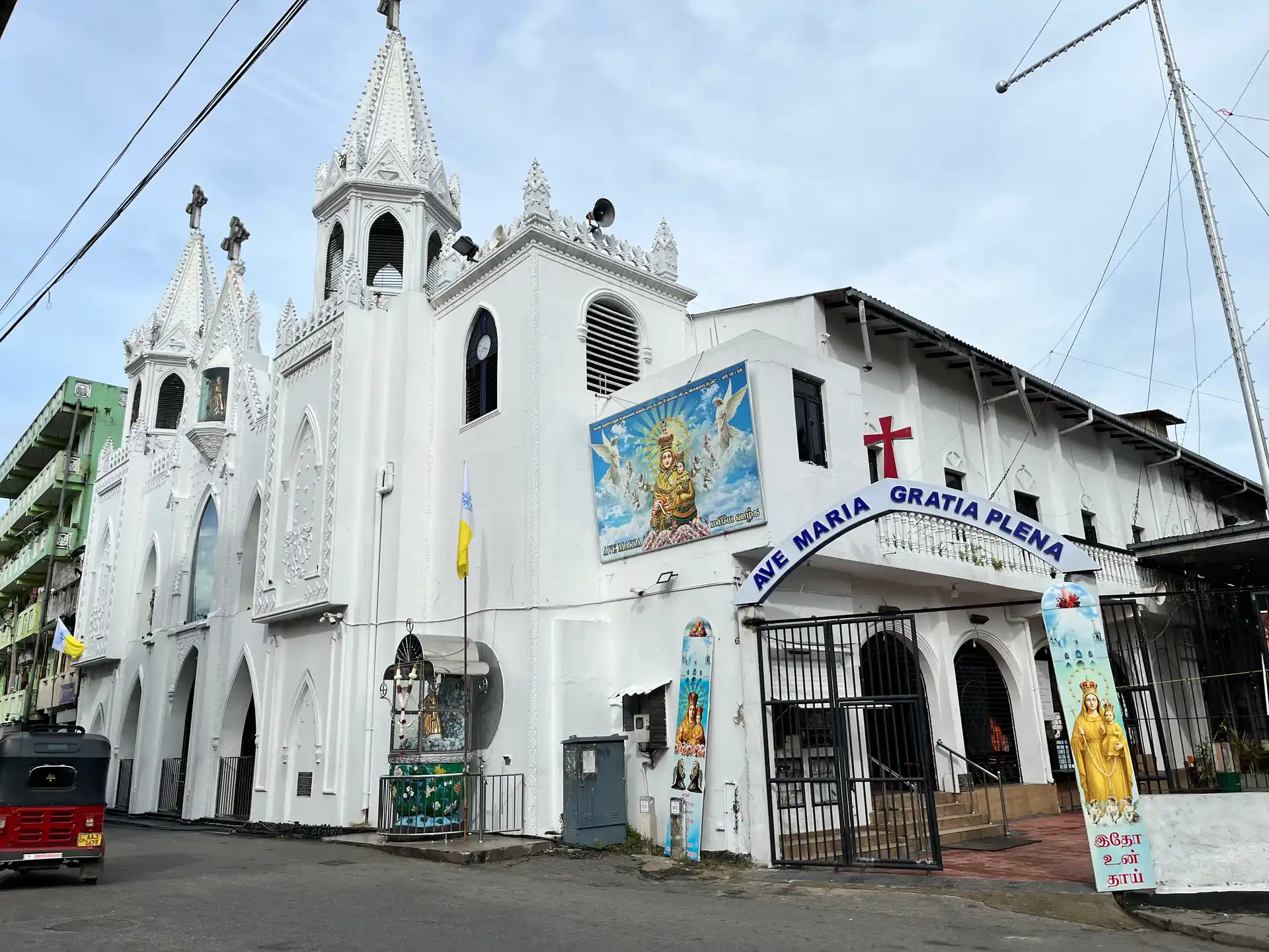 Faiths of the Shoreline: Kotahena, imaginea 1