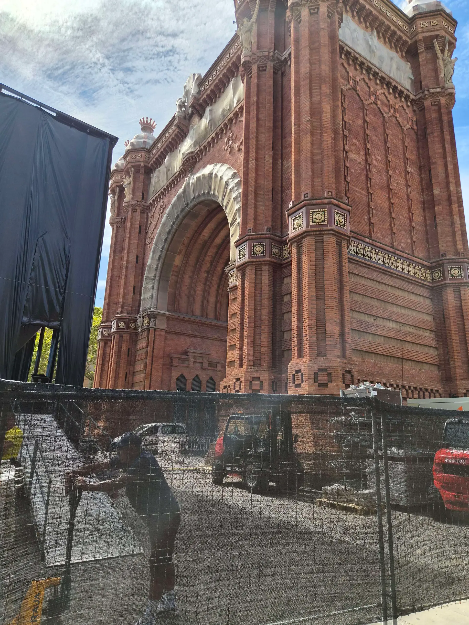 Player photo from Romantic Barcelona: Love in the Gothic District walking tour in Barcelona