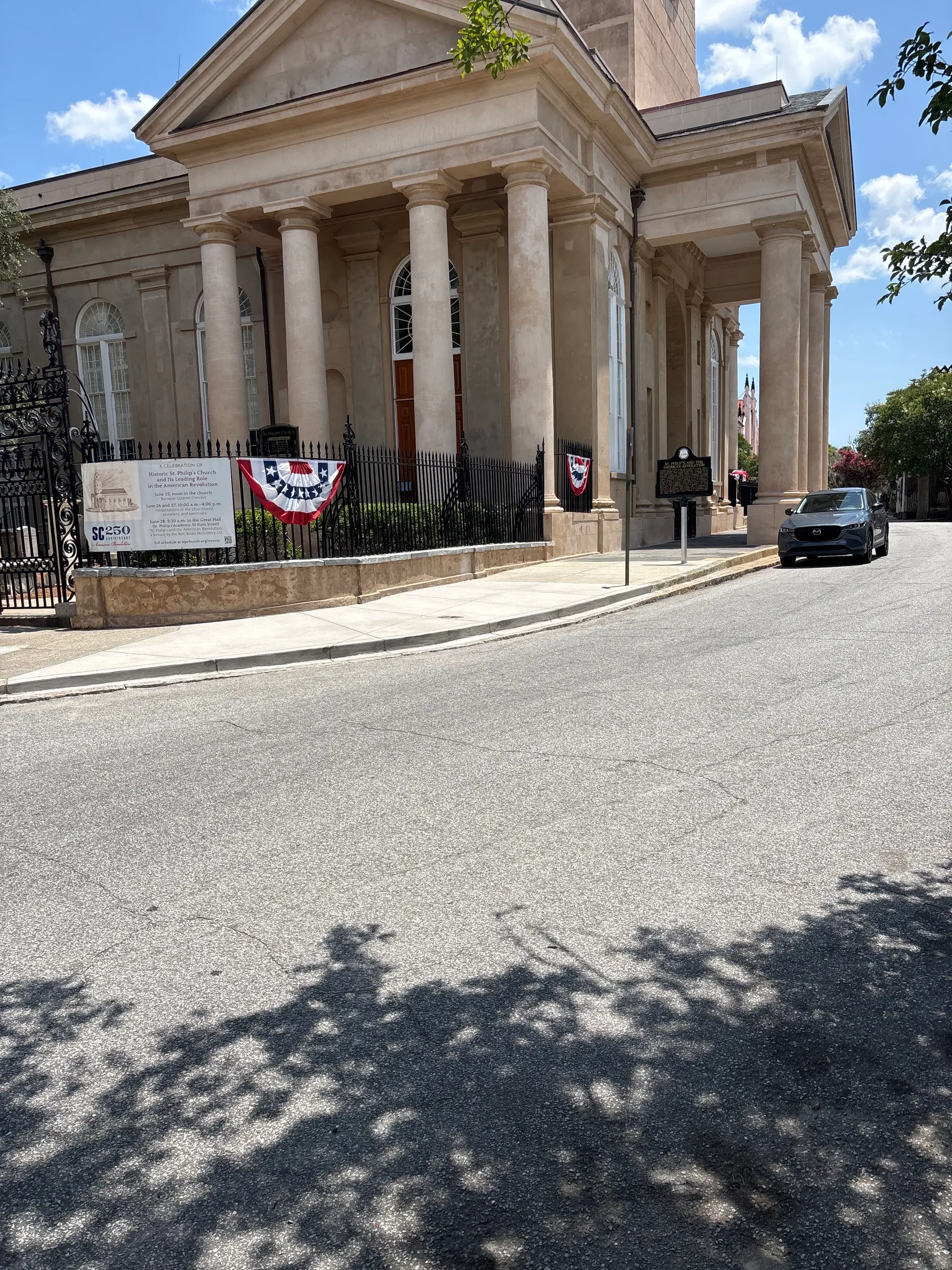 Player photo from Historic Charleston: Charming Downtown walking tour in Charleston