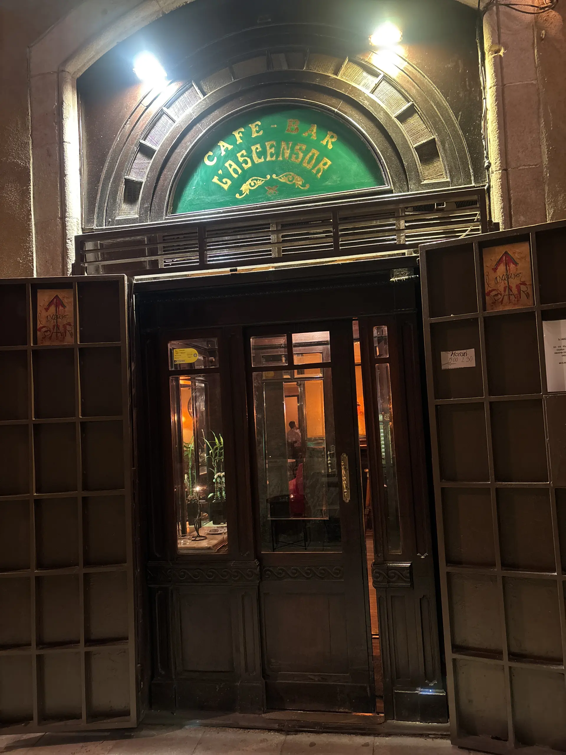 Player photo from Vintage Barcelona: Historical bars & restaurants walking tour in Barcelona