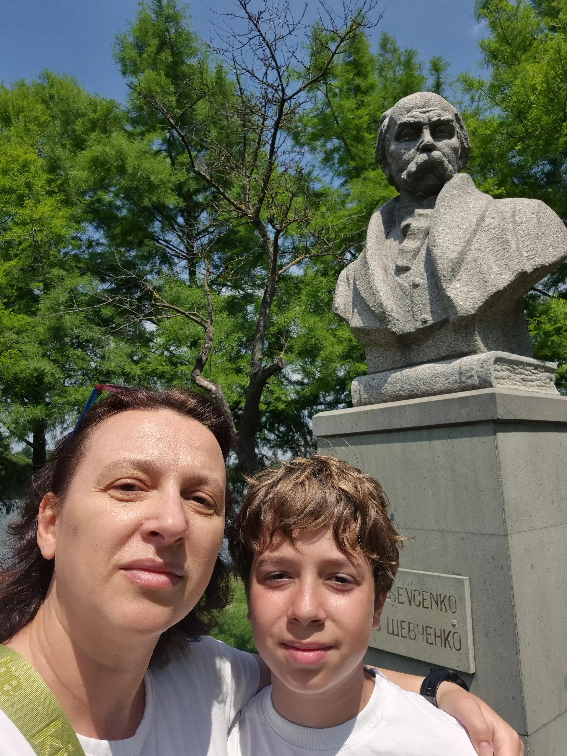 Player photo from Romantic Bucharest: Les Jardins walking tour in Bucharest