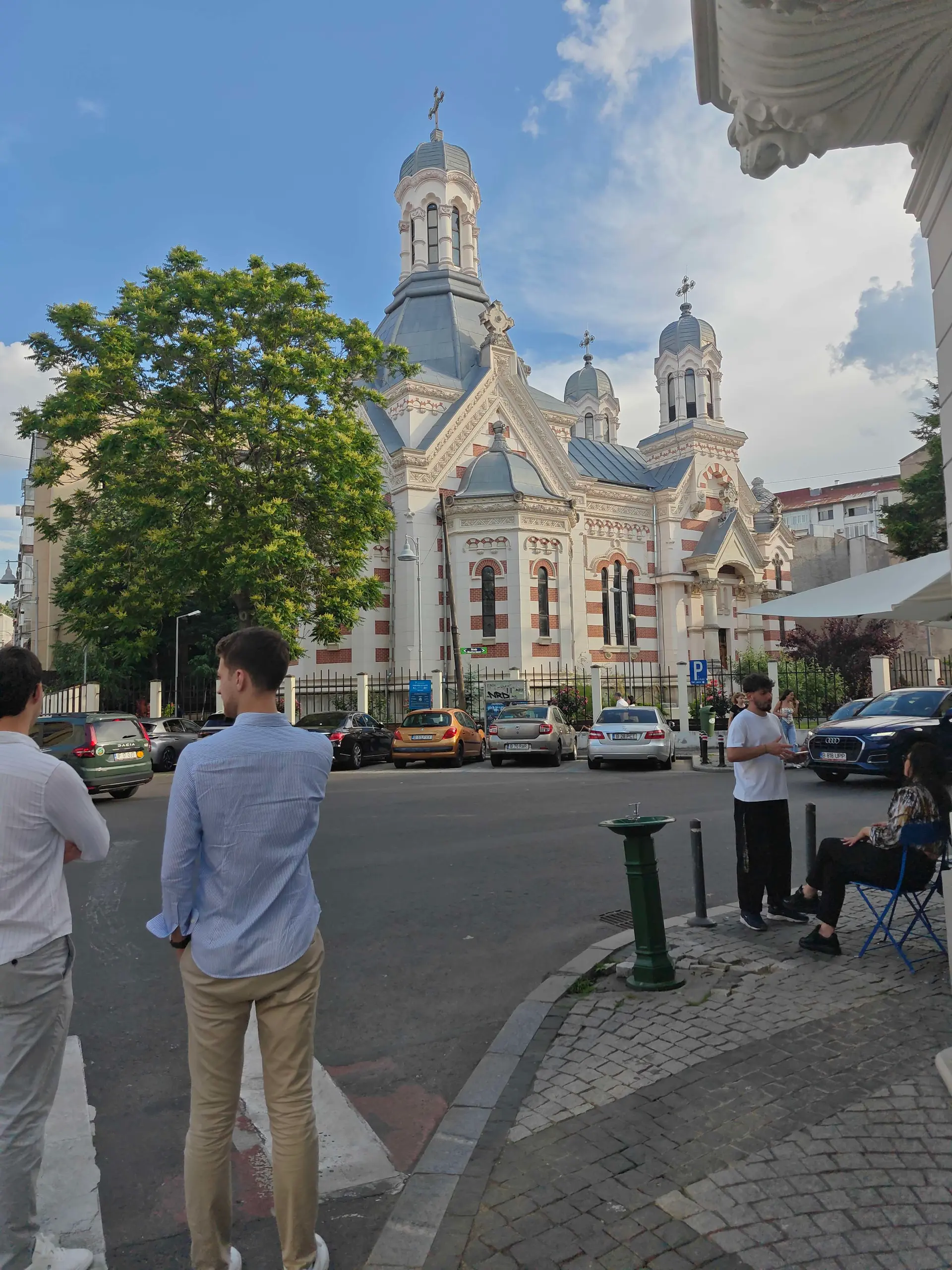 Player photo from Booksy si Agatha Read-a-lot în căutarea cărților furate walking tour in Bucharest