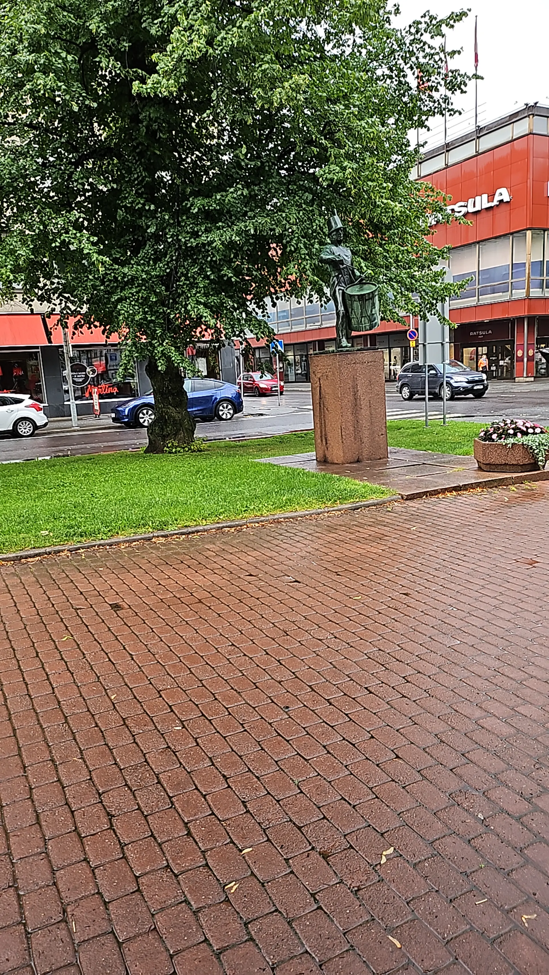 Player photo from Bear hunt in Pori walking tour in Pori