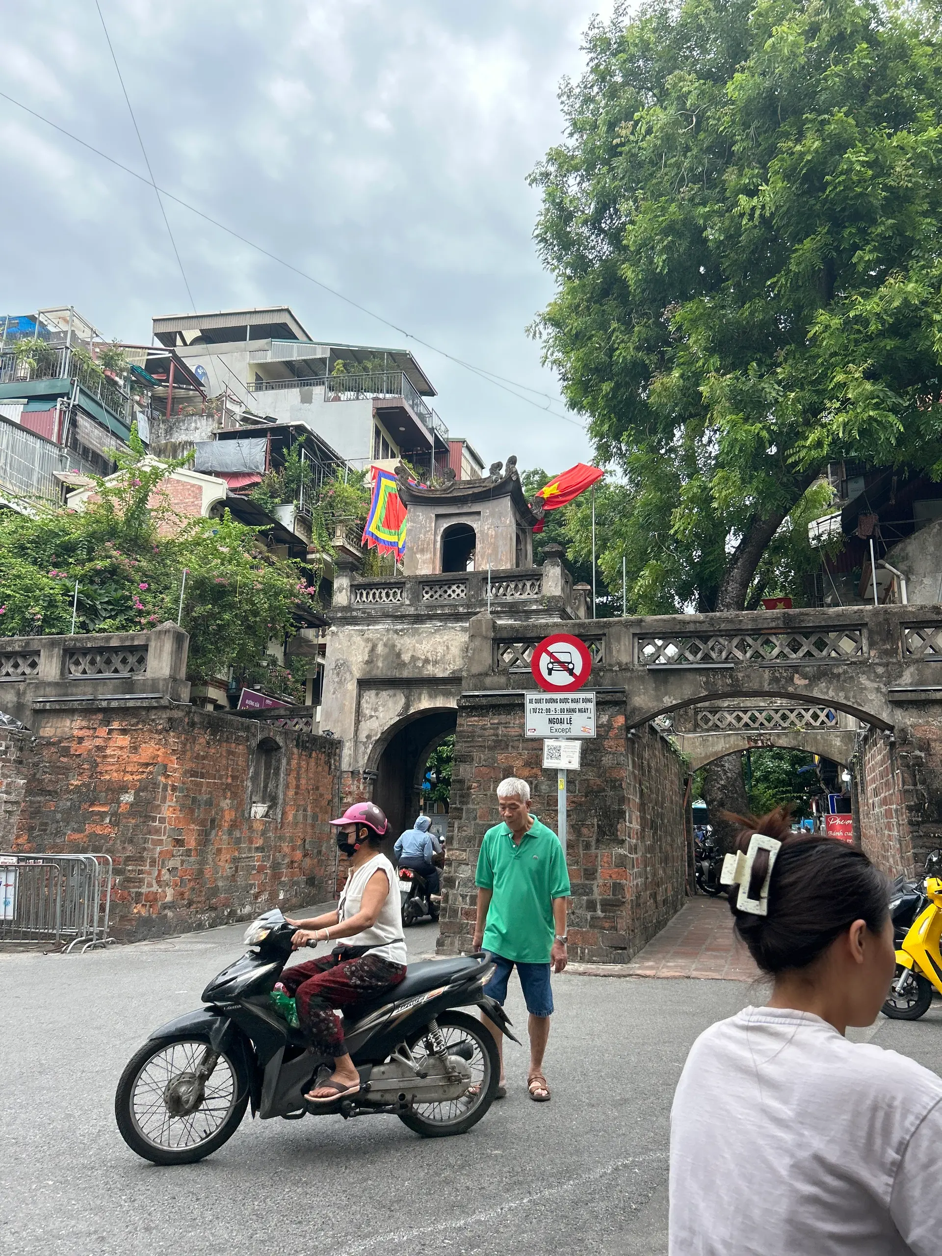 Player photo from Secrets of Hà Nội's Old Quarter: In Search of the Missing Scroll walking tour in Hanoi