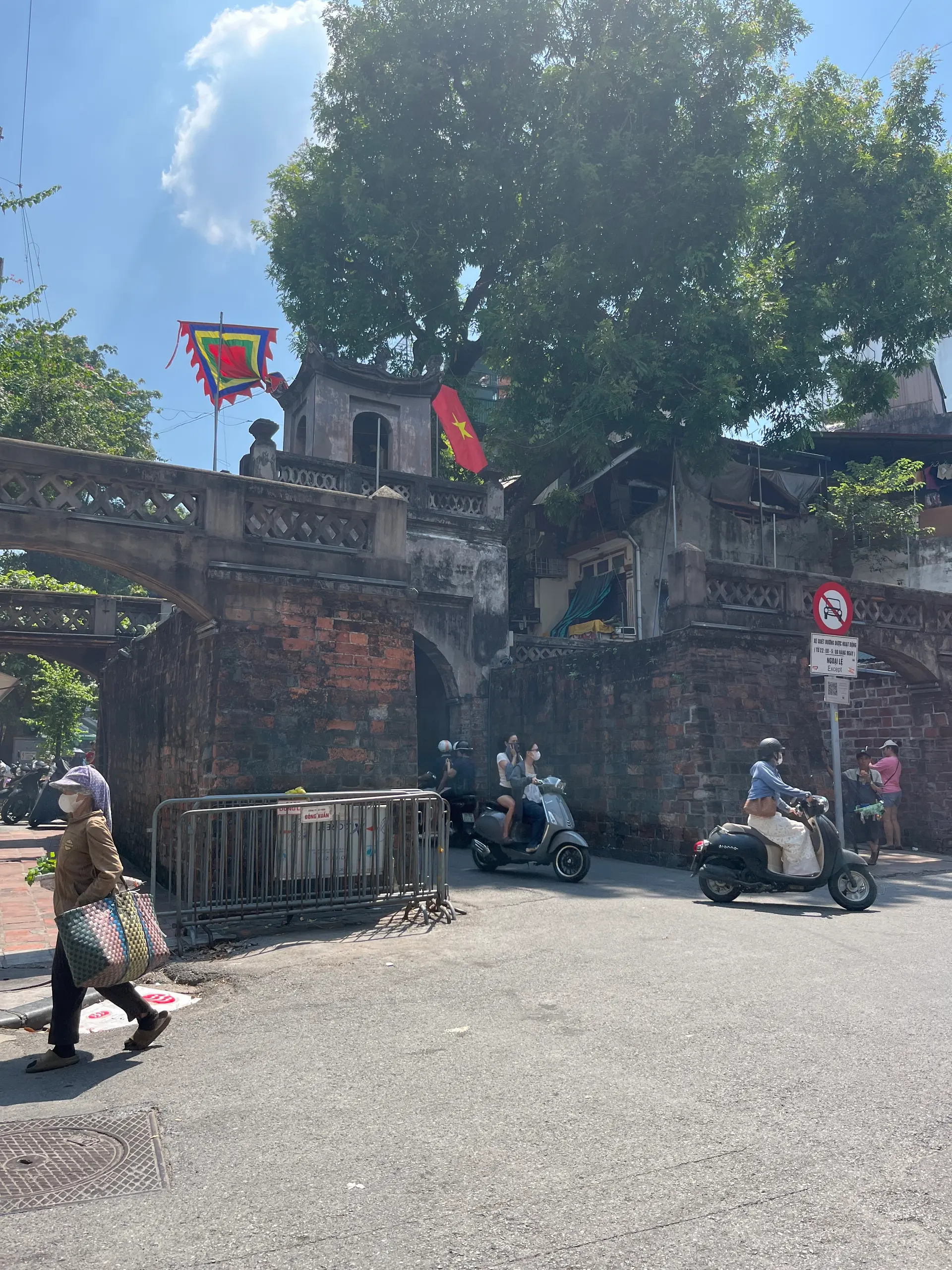 Player photo from Secrets of Hà Nội's Old Quarter: In Search of the Missing Scroll walking tour in Hanoi