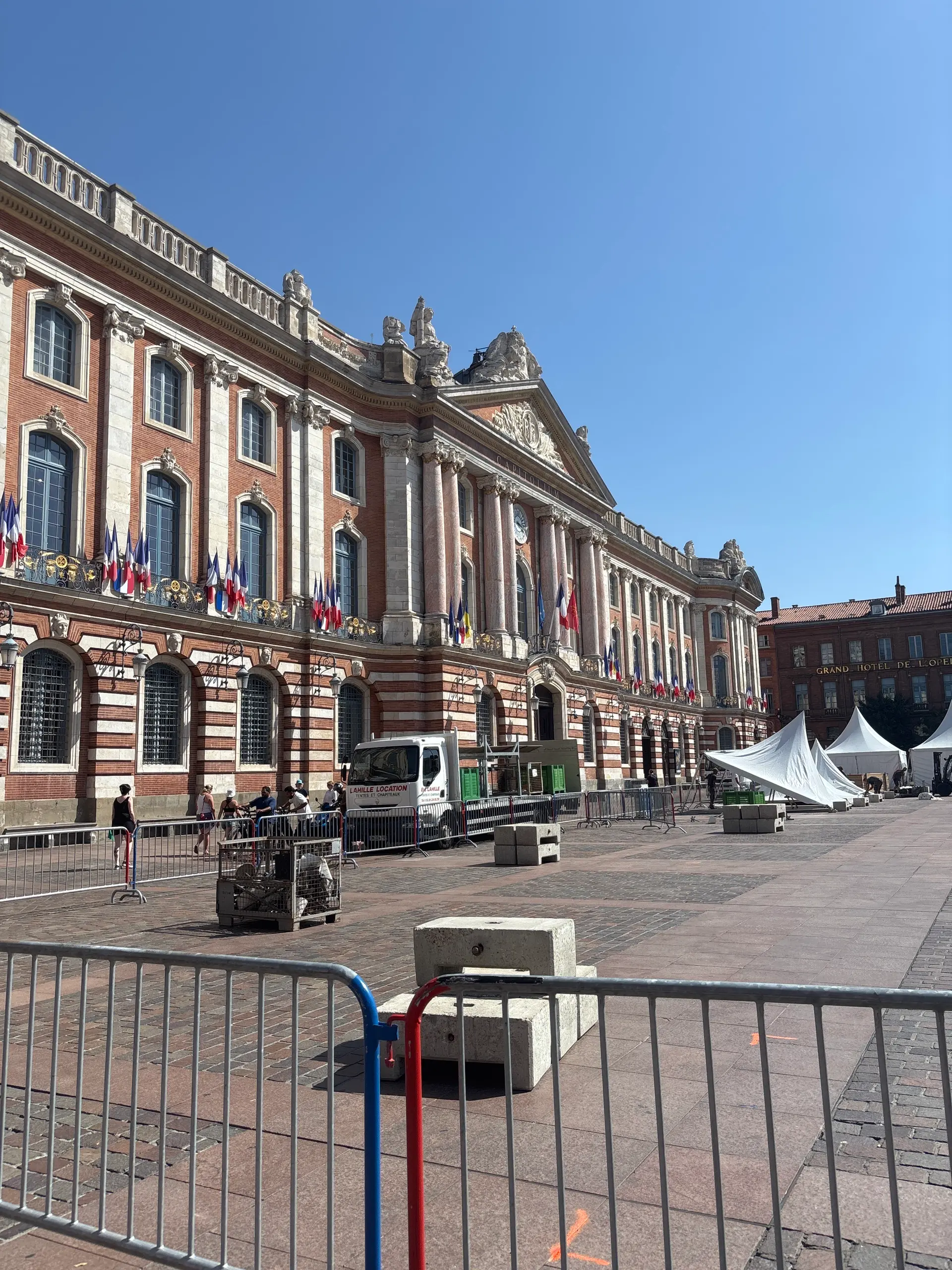 Player photo from Romantic Toulouse: Parted by War walking tour in Toulouse