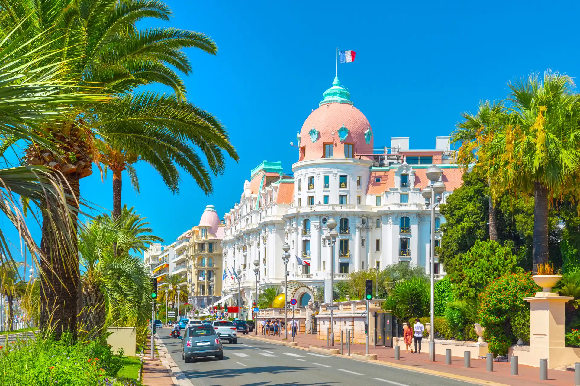 Fantômes de la Riviera : Le Mystère des Âmes Perdues de Nice image 1