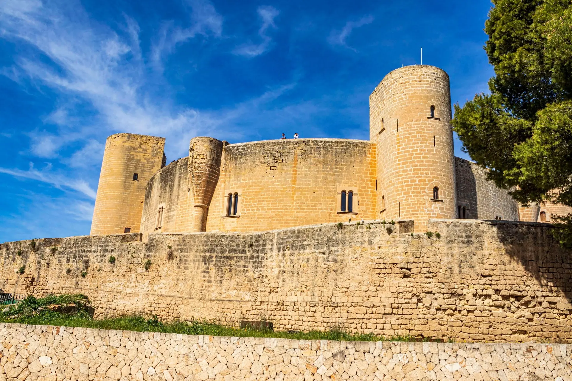 Palma de Mallorca: Prison Break from Castle Bellver